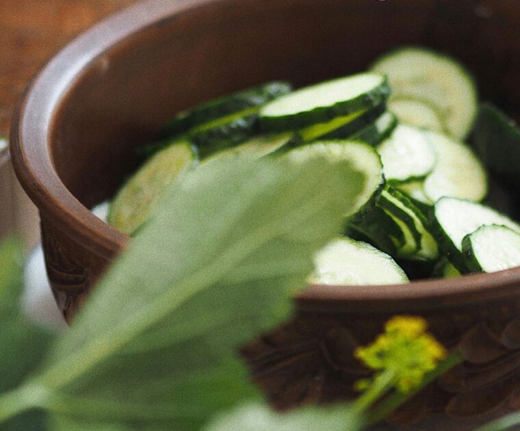 Mint and cucumber salad