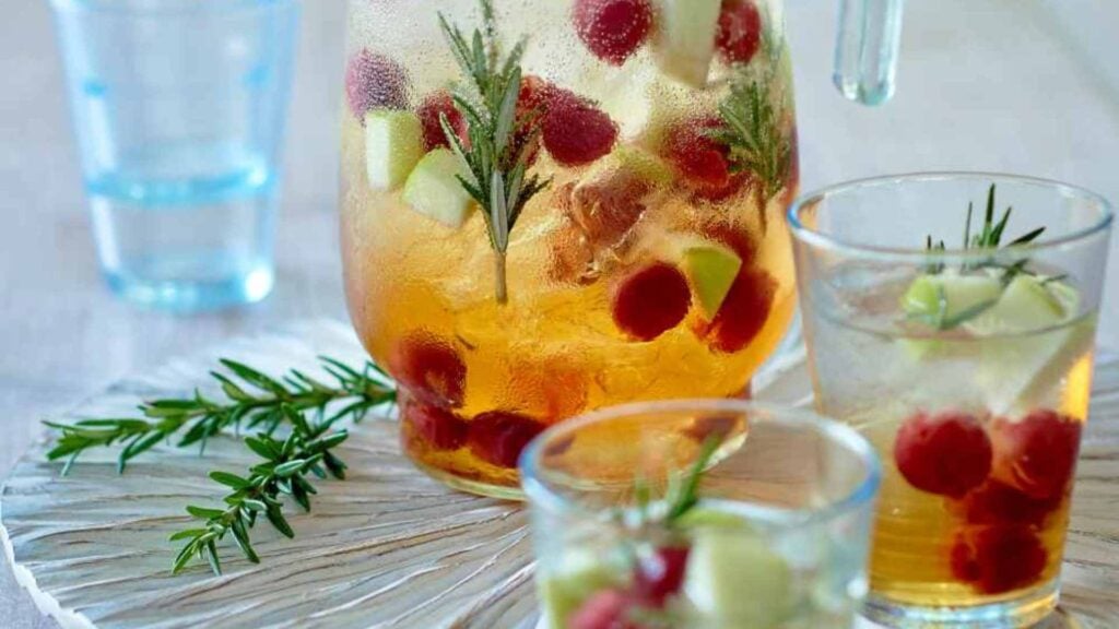 Healthy fruit spritz drink