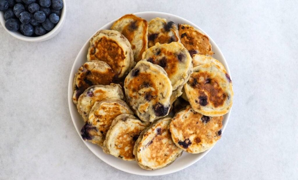 Banana and Blueberry Pikelets