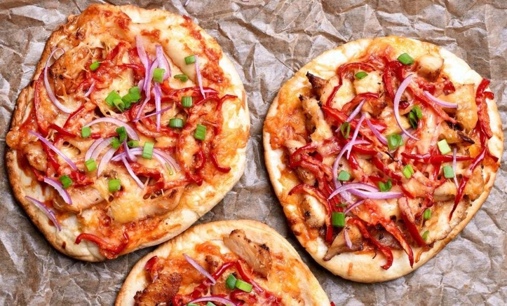 3 healthy BBQ chicken and vegetable pizzas