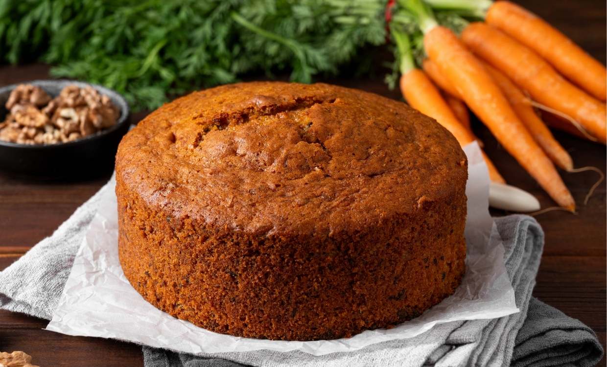 Carrot and pineapple cake